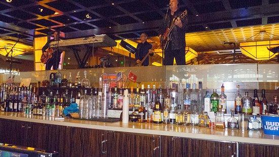 Center Bar