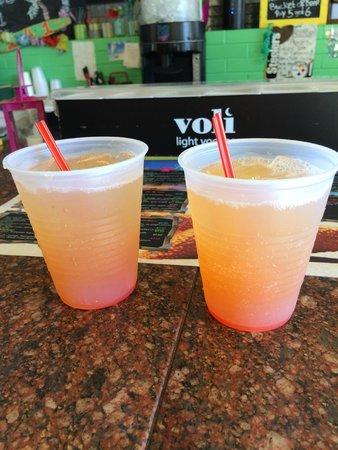 Kini Kini Poolbar Aruba